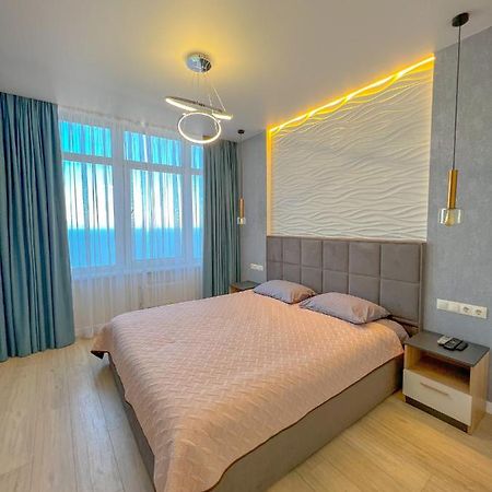 Sea View Sky 15 Apartments Odessa Ngoại thất bức ảnh