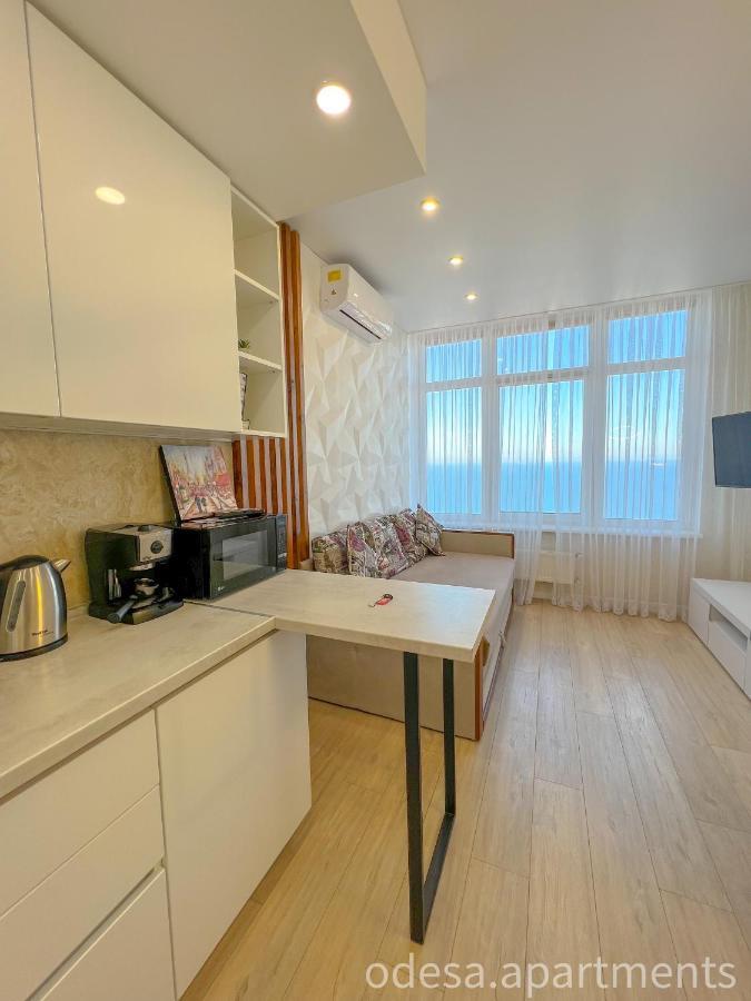 Sea View Sky 15 Apartments Odessa Ngoại thất bức ảnh