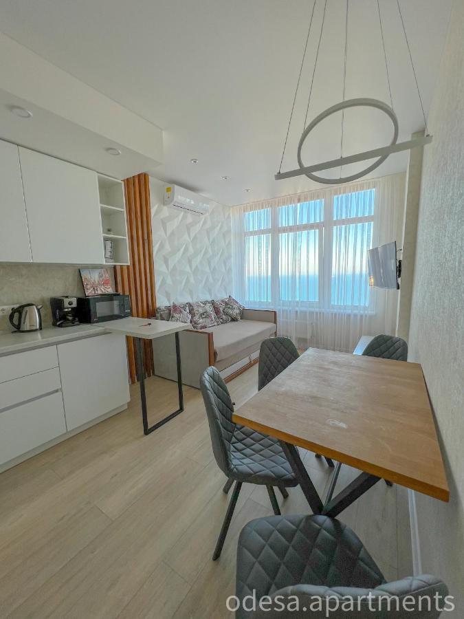 Sea View Sky 15 Apartments Odessa Ngoại thất bức ảnh