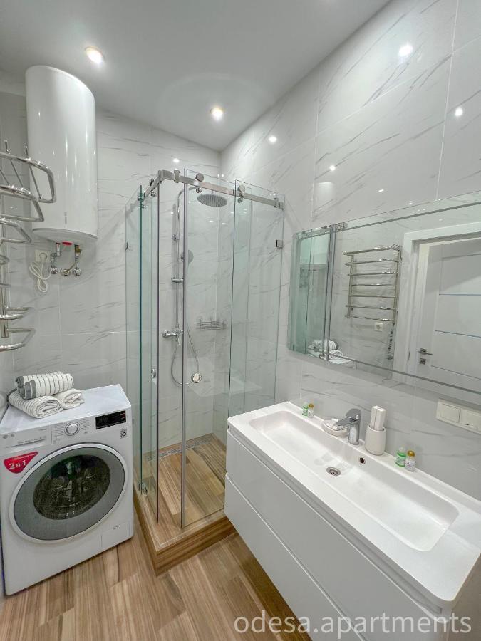Sea View Sky 15 Apartments Odessa Ngoại thất bức ảnh