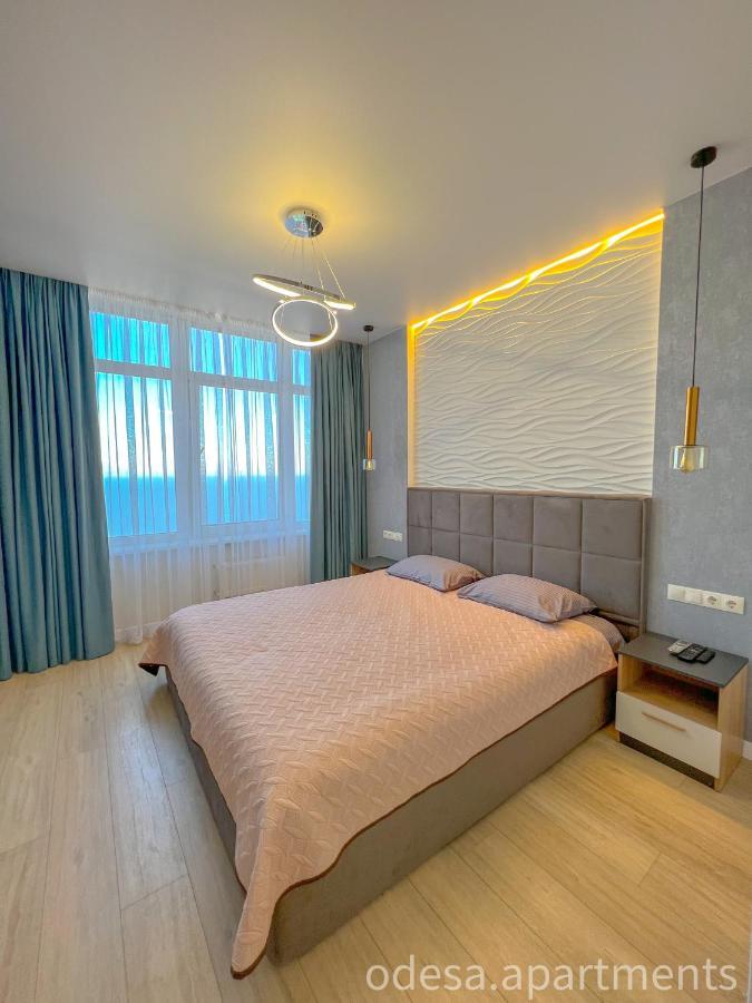 Sea View Sky 15 Apartments Odessa Ngoại thất bức ảnh