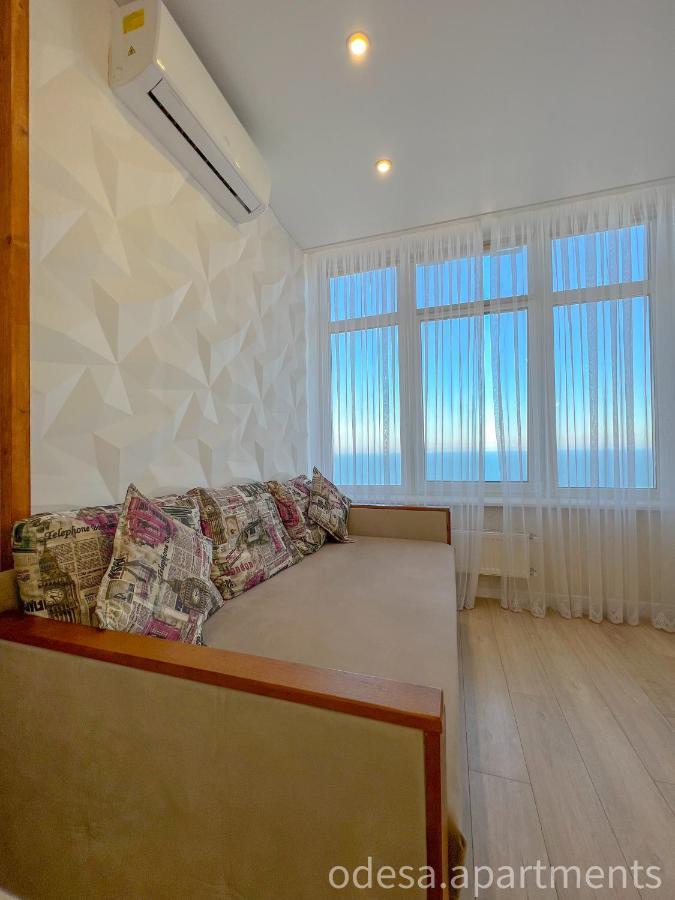 Sea View Sky 15 Apartments Odessa Ngoại thất bức ảnh